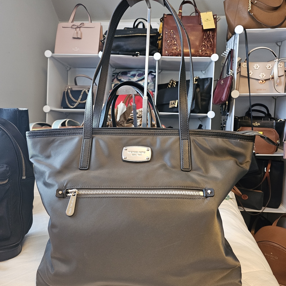 ❌️SOLD❌️ Michael Kors Tote Bag